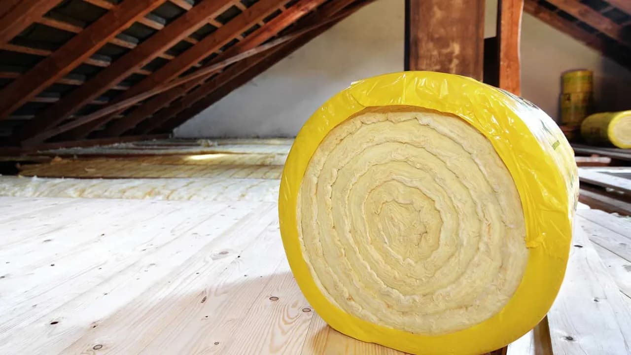 Czym najlepiej ocieplić strop? Najlepsze materiały i metody izolacji Czym najlepiej ocieplić strop? Najlepsze materiały i metody izolacji