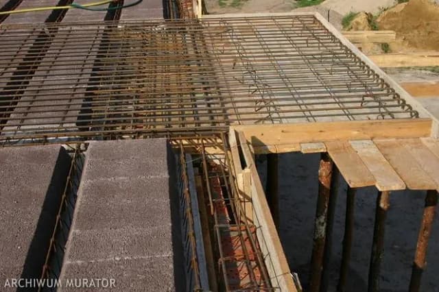 Ile drutu na strop? Kluczowe informacje o zbrojeniu stropów Ile drutu na strop? Kluczowe informacje o zbrojeniu stropów