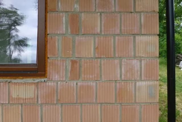 Zaprawa tynkarska czy murarska - która lepiej sprawdzi się w budowie? Zaprawa tynkarska czy murarska - która lepiej sprawdzi się w budowie?