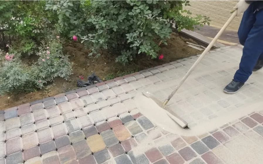 Jaka zaprawa do kostki brukowej zapewni trwałość i estetykę nawierzchni? Jaka zaprawa do kostki brukowej zapewni trwałość i estetykę nawierzchni?