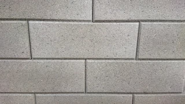 Bloczki betonowe na klej czy zaprawę – którą metodę budowy wybrać dla lepszej trwałości? Bloczki betonowe na klej czy zaprawę – którą metodę budowy wybrać dla lepszej trwałości?