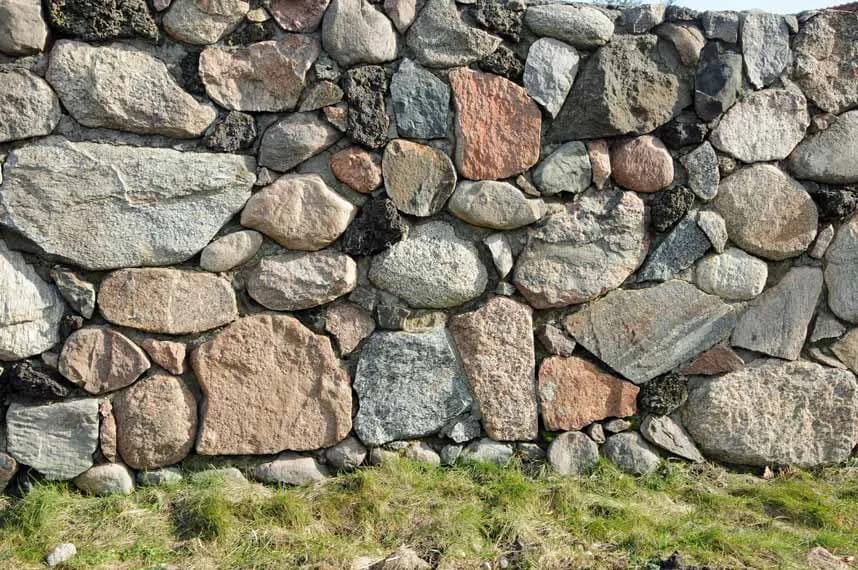 Jaką zaprawę do murowania kamienia polnego wybrać dla trwałej konstrukcji? Jaką zaprawę do murowania kamienia polnego wybrać dla trwałej konstrukcji?