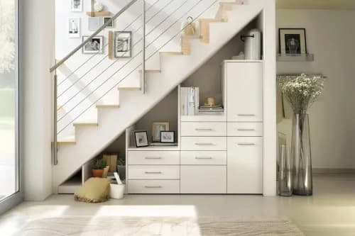 Jak zaaranżować miejsce pod schodami, aby uzyskać maksymalną funkcjonalność i styl Jak zaaranżować miejsce pod schodami, aby uzyskać maksymalną funkcjonalność i styl